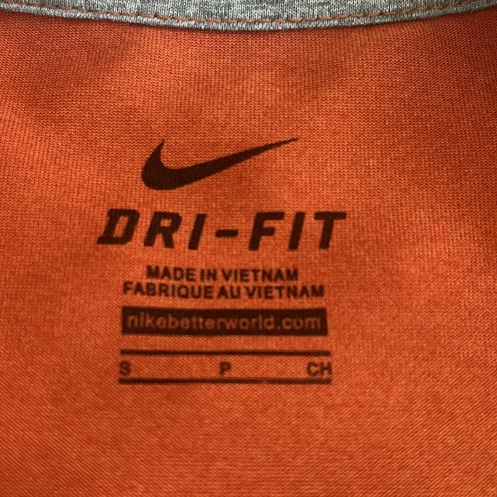 Nike Men's Orange Dri-FIT Shirt - Picture 4 of 4